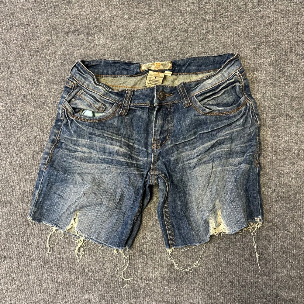 YMI Denim Shorts Womens Size 1 Blue Distressed Low Rise Raw Hem Casual Jeans